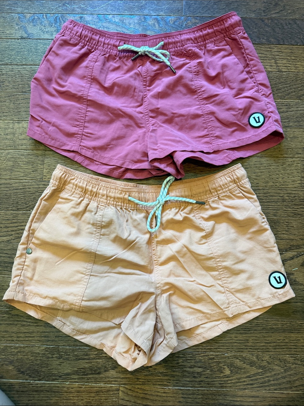 Vuori XS sunwashed shorts - Two Drawstring Board Shorts in sierra & apricot